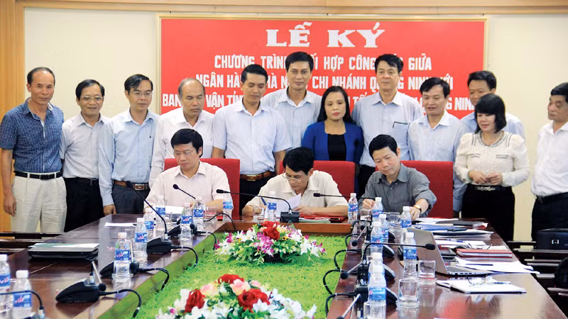 MTTQ và các tổ chức đoàn thể tỉnh ký kết chương trình phối hợp công tác với một số đơn vị trên địa bàn tỉnh.