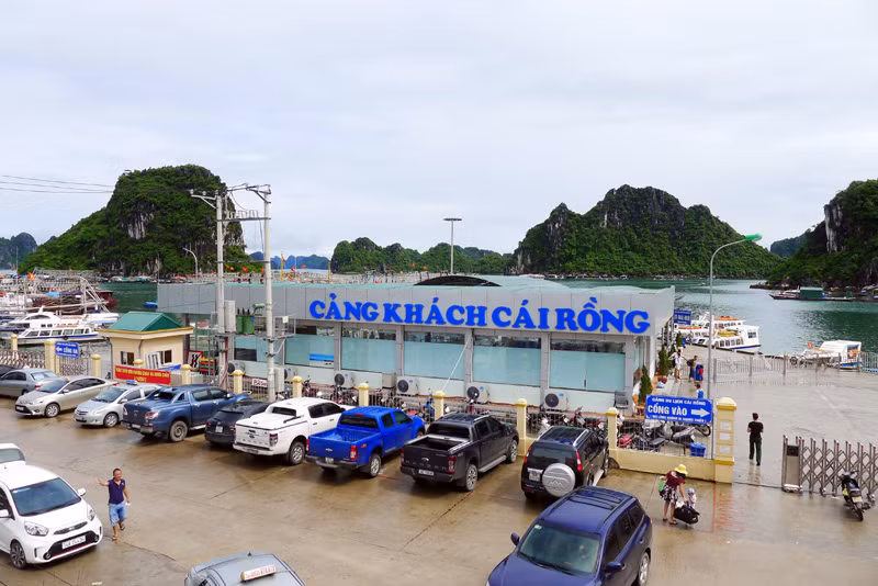 Cảng Cái Rồng được đầu tư nâng cấp đáp ứng nhu cầu đi lại của người dân