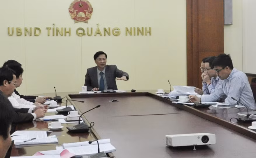 Chủ tịch UBND tỉnh nguyễn Văn Đọc kết luận cuộc họp.