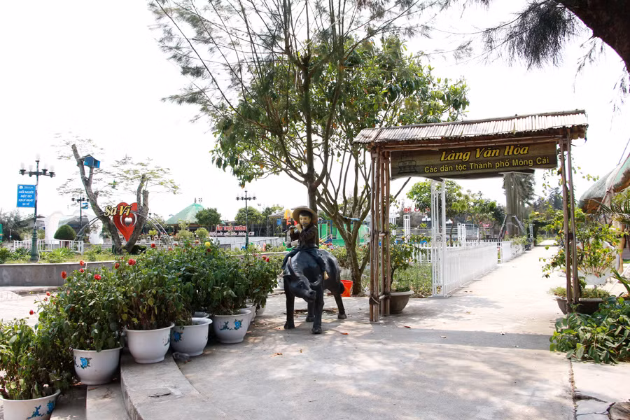 TP Móng Cái tập trung phát triển đa dạng các loại hình du lịch.