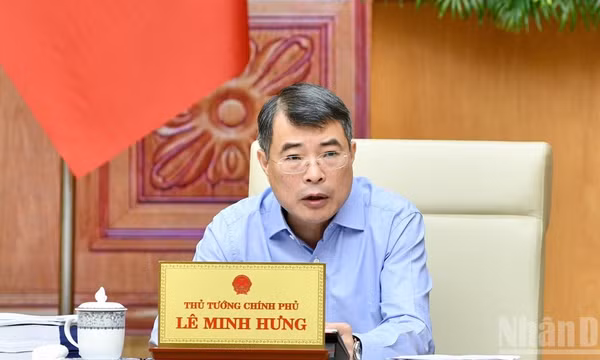 Thủ tướng Lê Minh Hưng phát biểu ý kiến tại cuộc họp. (Ảnh: THANH GIANG) 