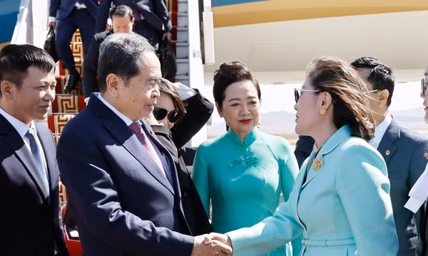 Chủ tịch Quốc hội Trần Thanh Mẫn và Phu nhân bắt đầu thăm chính thức Mông Cổ
