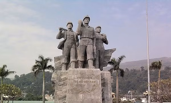 Kỷ niệm 90 năm Ngày Truyền thống công nhân Vùng mỏ (12/11/1936 - 12/11/2026)