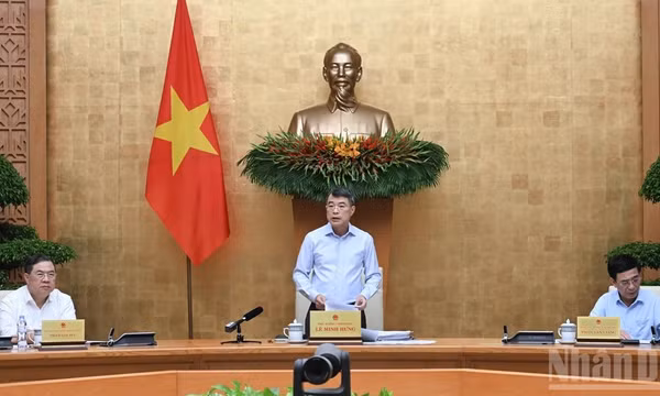 Thủ tướng Chính phủ Lê Minh Hưng chủ trì Phiên họp Chính phủ thường kỳ tháng 8. (Ảnh: TRẦN HẢI) 