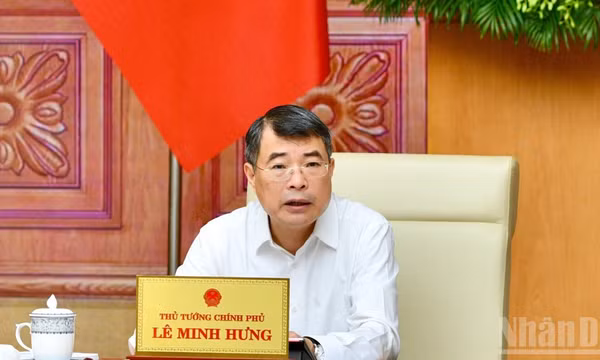 Thủ tướng Chính phủ Lê Minh Hưng phát biểu ý kiến tại cuộc họp. (Ảnh: THANH GIANG) 