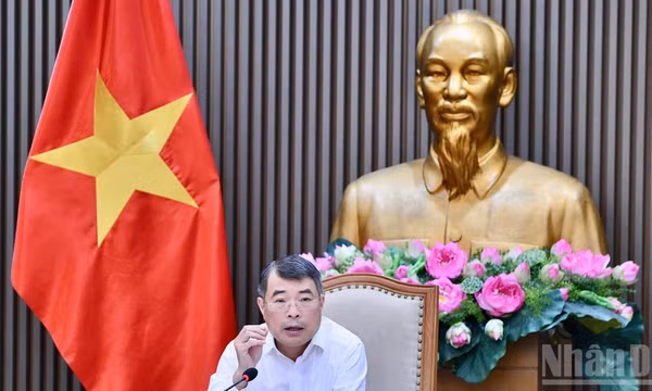 Hoàn thiện khuôn khổ pháp lý trong lĩnh vực thuốc, trang thiết bị y tế, vệ sinh an toàn thực phẩm