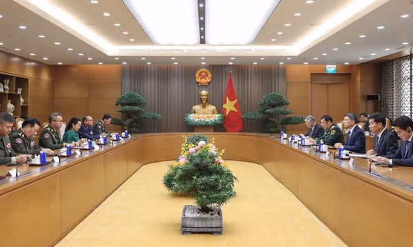 Thúc đẩy hợp tác giữa quân đội Việt Nam và Campuchia ngày càng phát triển bền chặt, thực chất, hiệu quả