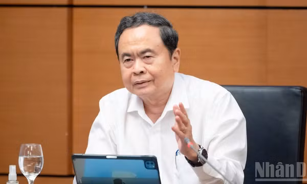 Chủ tịch Quốc hội Trần Thanh Mẫn phát biểu tại tổ. (Ảnh: DUY LINH)
