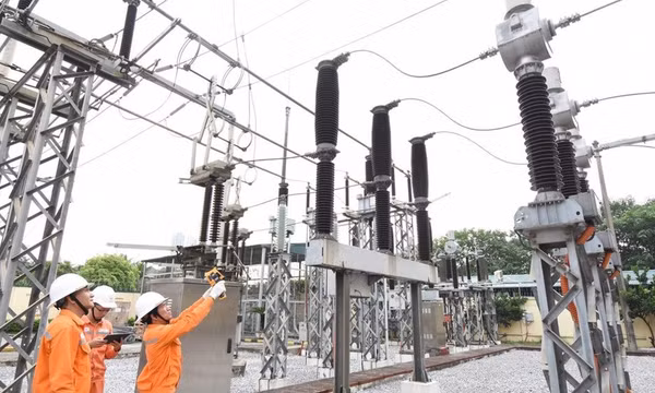 Triển khai ngay các giải pháp bảo đảm cung ứng điện giai đoạn 2027 – 2030.