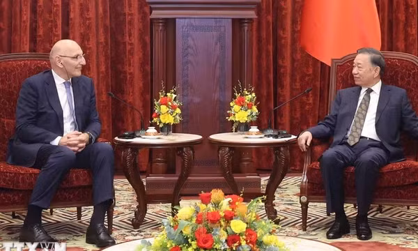 Việt Nam mong muốn không ngừng phát triển quan hệ hữu nghị truyền thống với Azerbaijan