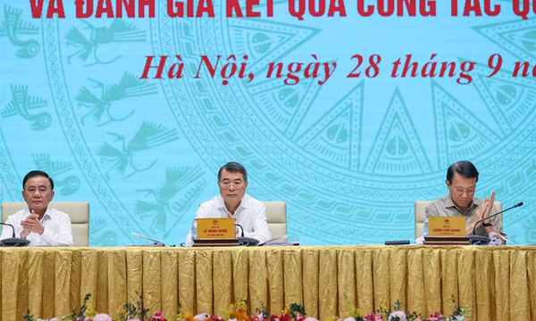 Thủ tướng Chính phủ Lê Minh Hưng, Trưởng Ban Chỉ đạo Trung ương về phát triển khoa học, công nghệ, đổi mới sáng tạo và chuyển đổi số, chủ trì phiên họp đầu tiên của Ban Chỉ đạo sau khi kiện toàn theo Quyết định số 208-QĐ/TW của Bộ Chính trị - Ảnh: chinhphu.vn/Nhật Bắc