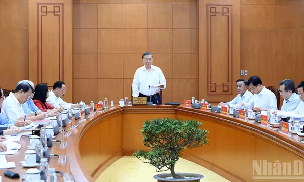 Tổng Bí thư, Chủ tịch nước Tô Lâm chủ trì cuộc làm việc với Ban Tuyên giáo Trung ương. (Ảnh: ĐĂNG KHOA)