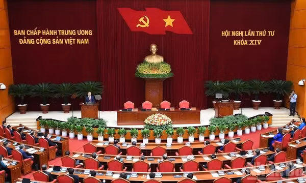 Quang cảnh phiên bế mạc Hội nghị lần thứ tư Ban Chấp hành Trung ương Đảng khóa XIV (Ảnh: ĐĂNG KHOA) 