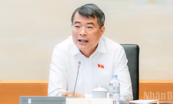 Thủ tướng: Nhà nước phải quản lý, điều tiết được giá đất và thị trường bất động sản
