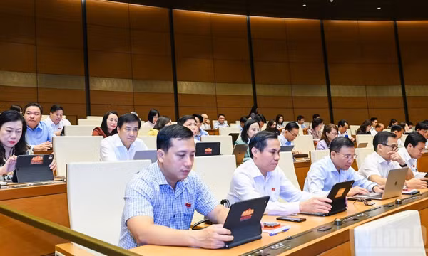 Hoàn thiện quy định tố tụng điện tử, bảo đảm thống nhất hệ thống pháp luật