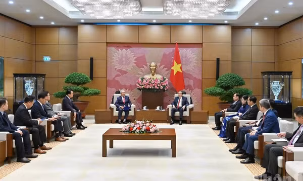 Quang cảnh cuộc tiếp tại Nhà Quốc hội. (Ảnh: THỦY NGUYÊN)
