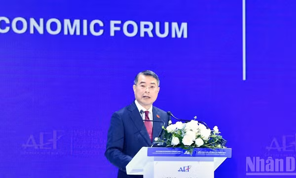 Thủ tướng Chính phủ Lê Minh Hưng phát biểu ý kiến tại Diễn đàn Kinh tế Mùa thu năm 2026. (Ảnh: THANH GIANG)
