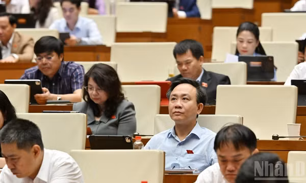 Quốc hội họp phiên toàn thể tại Hội trường. (Ảnh: THỦY NGUYÊN)