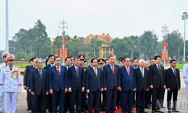 81 năm Quốc khánh: Lãnh đạo Đảng, Nhà nước vào Lăng viếng Chủ tịch Hồ Chí Minh