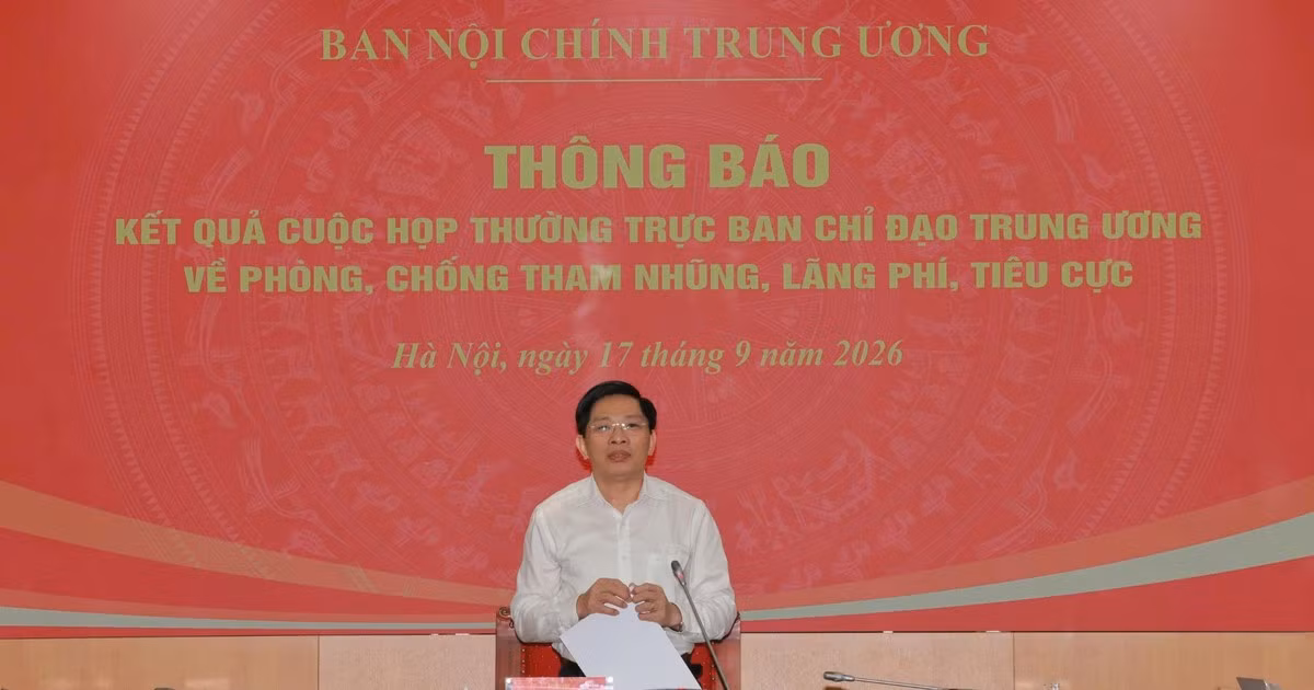 Đồng chí Đặng Văn Dũng chủ trì họp báo. (Ảnh: ĐẶNG PHƯỚC) 