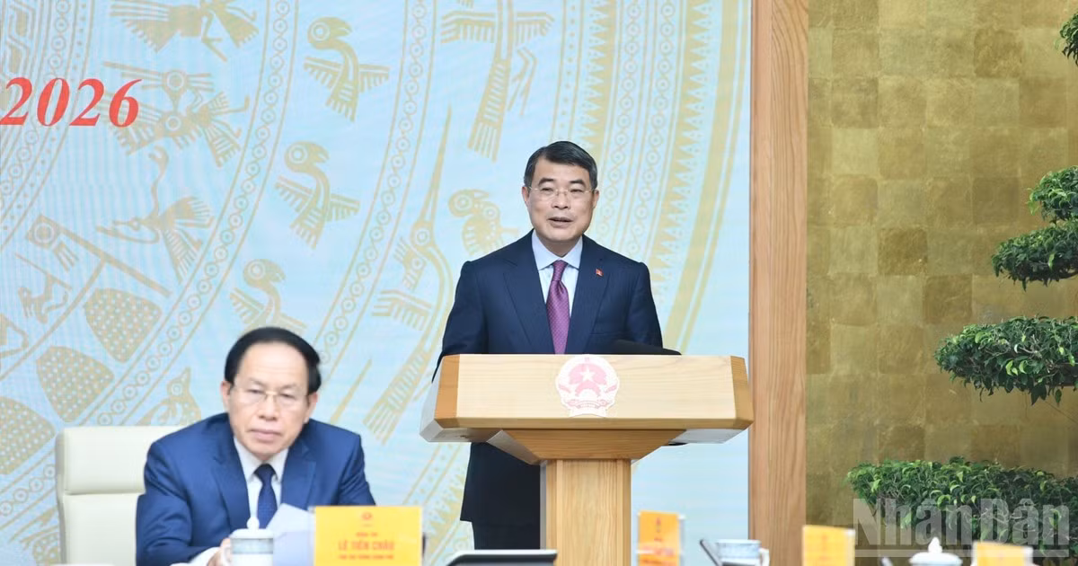 Thủ tướng Chính phủ Lê Minh Hưng phát biểu ý kiến kết luận Hội nghị tổng kết năm học 2025-2026, triển khai nhiệm vụ năm học 2026-2027. (Ảnh: THANH GIANG)