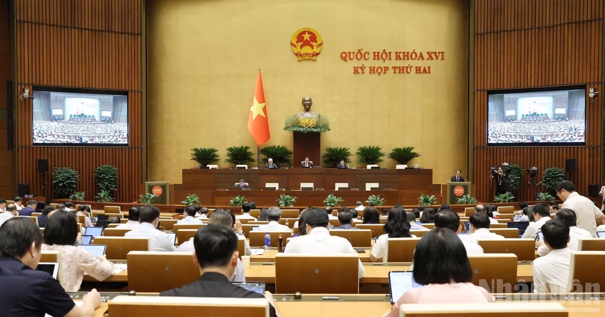 Quốc hội họp phiên sáng 19/10. (Ảnh: DUY LINH)