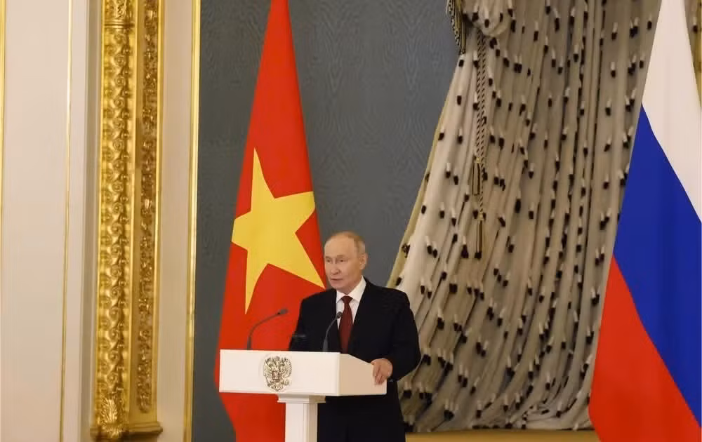 Tổng thống Liên bang Nga Vladimir Putin phát biểu tại Lễ trao Giải thưởng Hòa bình Quốc tế Lev Tolstoy. (Ảnh: THỐNG NHẤT/TTXVN) 