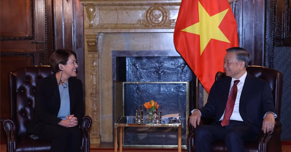 Tổng Bí thư, Chủ tịch nước Tô Lâm tiếp Giáo sư Sarah Anne Soule, Hiệu trưởng Trường Kinh doanh Standford, thuộc Đại học Stanford (Hoa Kỳ). (Ảnh: Thống Nhất/TTXVN) 