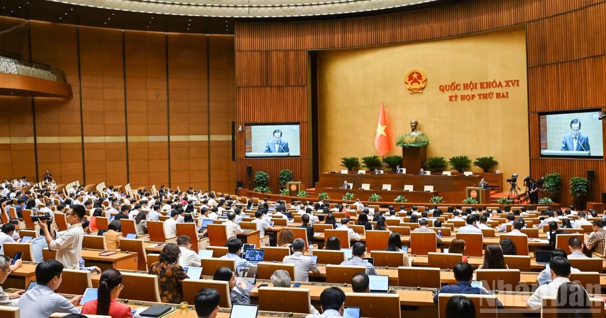 Quang cảnh phiên họp ở hội trường tại Kỳ họp thứ 2, Quốc hội khóa XVI, ngày 18/10. (Ảnh: DUY LINH) 