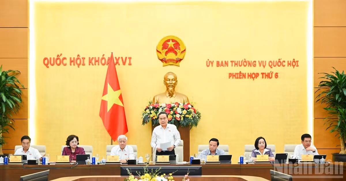 Chủ tịch Quốc hội Trần Thanh Mẫn phát biểu khai mạc phiên họp. (Ảnh: DUY LINH)