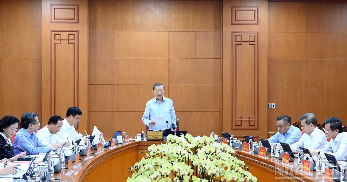 Tổng Bí thư, Chủ tịch nước Tô Lâm chủ trì làm việc với Ban Tổ chức Trung ương về Đề án tổng kết Nghị quyết số 26-NQ/TW. (Ảnh: ĐĂNG KHOA) 