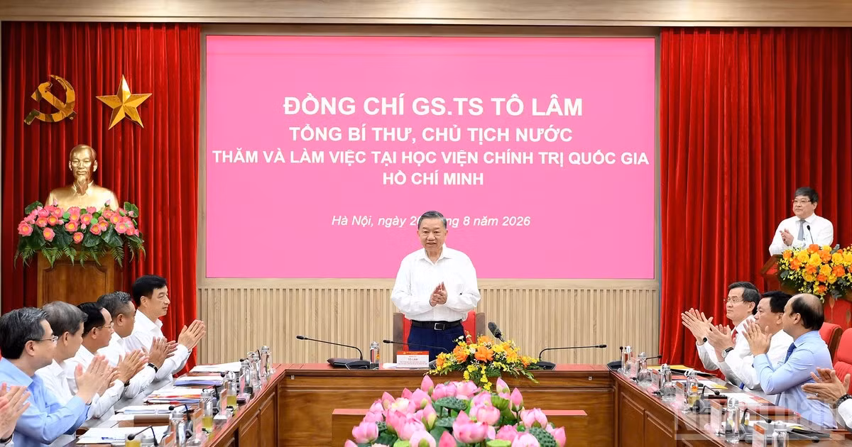 Tổng Bí thư, Chủ tịch nước Tô Lâm làm việc với lãnh đạo chủ chốt của Học viện Chính trị Quốc gia Hồ Chí Minh. (Ảnh: ĐĂNG KHOA)