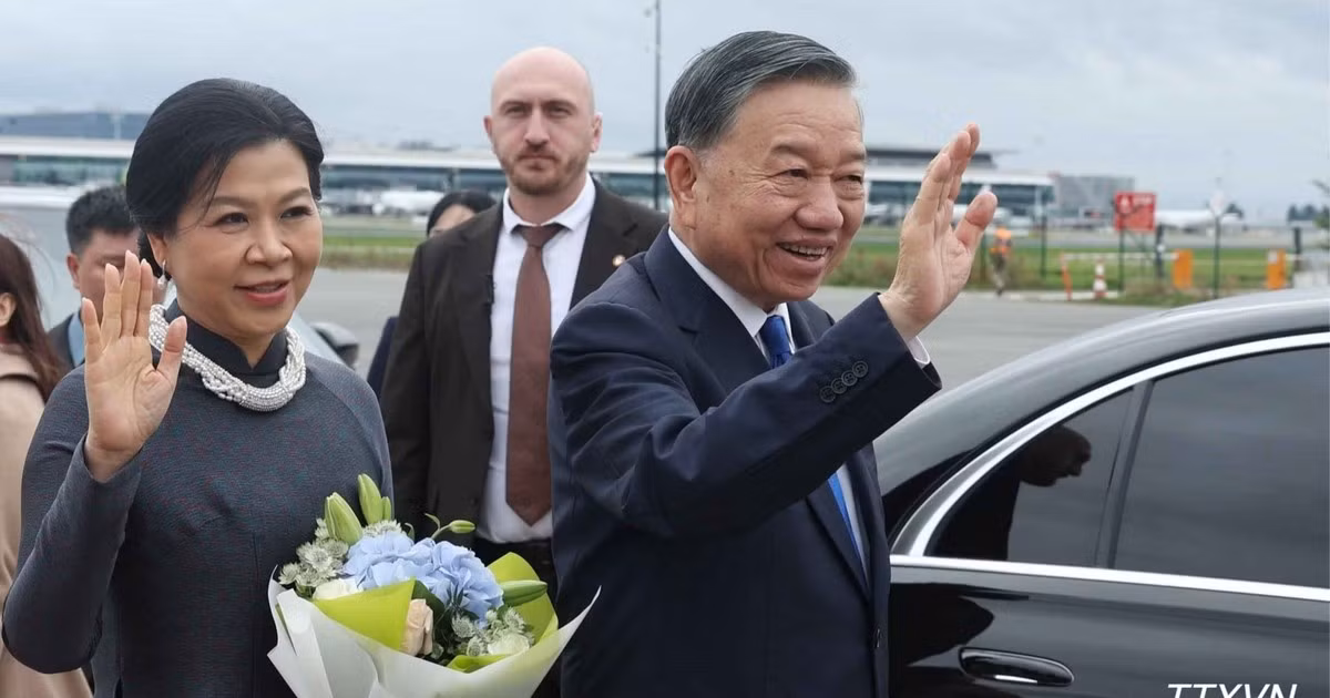 Tổng Bí thư, Chủ tịch nước Tô Lâm và Phu nhân Ngô Phương Ly đến Thủ đô Brussels, bắt đầu thăm chính thức EU và Bỉ. (Ảnh: Thống Nhất/TTXVN) 
