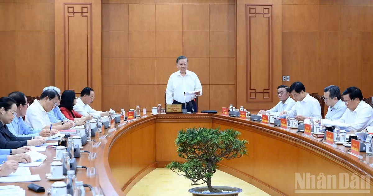 Tổng Bí thư, Chủ tịch nước Tô Lâm chủ trì cuộc làm việc với Ban Tuyên giáo Trung ương. (Ảnh: ĐĂNG KHOA)