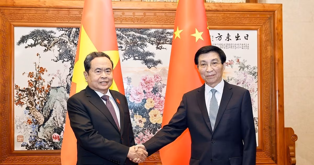 Chủ tịch Quốc hội Trần Thanh Mẫn hội kiến Chủ tịch Chính hiệp toàn quốc Trung Quốc Vương Hộ Ninh. 