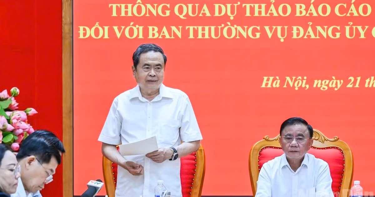 Chủ tịch Quốc hội Trần Thanh Mẫn, Trưởng đoàn Kiểm tra, giám sát số 220, phát biểu mở đầu hội nghị. (Ảnh: DUY LINH) 