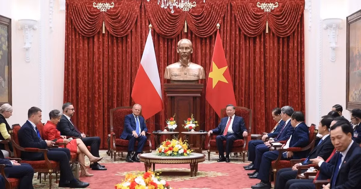 Tổng Bí thư, Chủ tịch nước Tô Lâm tiếp Thủ tướng Cộng hòa Ba Lan Donald Tusk. (Ảnh: ĐĂNG KHOA)