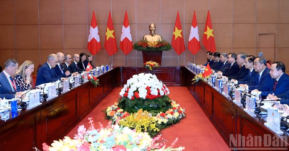 Tổng Bí thư, Chủ tịch nước Tô Lâm hội đàm với Tổng thống Thụy Sĩ Guy Parmelin, tại Hà Nội, ngày 17/10/2026. (Ảnh: ĐĂNG KHOA) 