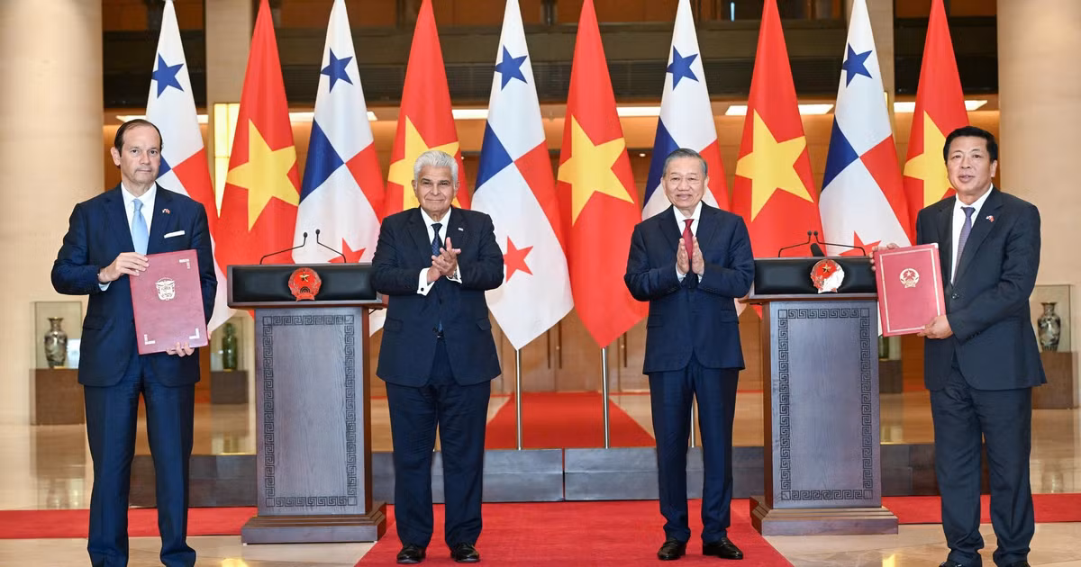 Tổng Bí thư, Chủ tịch nước Tô Lâm và Tổng thống Panama chứng kiến Lễ trao các văn kiện hợp tác - Ảnh: chinhphu.vn/Nhật Bắc