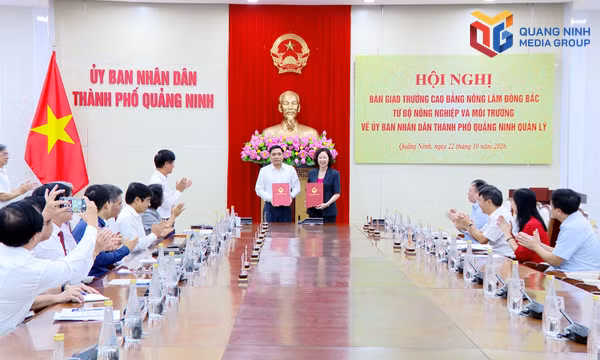 Bàn giao nguyên trạng Trường Cao đẳng Nông lâm Đông Bắc về TP Quảng Ninh