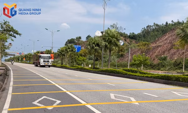 Xử lý bất cập giao thông tại nút giao Khe Ngái - Đoàn Kết