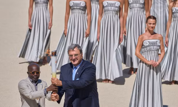 Ngọn lửa Olympic tới Senegal trước thềm Thế vận hội Trẻ đầu tiên tại châu Phi
