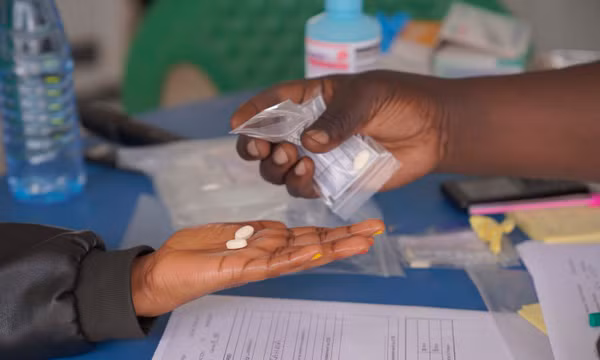 Thử nghiệm thuốc ngăn Ebola sau phơi nhiễm tại Congo