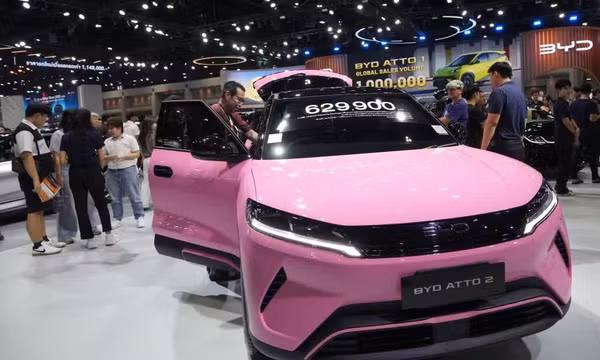 Xuất khẩu ô tô Trung Quốc 8 tháng vượt cả năm 2025
