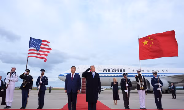Chủ tịch Trung Quốc Tập Cận Bình tới Washington, Tổng thống Mỹ Donald Trump trực tiếp đón tại sân bay