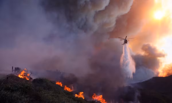 Mỹ: California cảnh báo nguy cơ cháy rừng, hàng trăm nghìn hộ có thể bị cắt điện