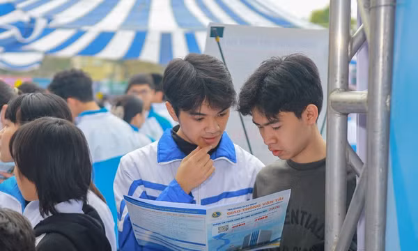 Bộ Giáo dục và Đào tạo nói lý do 'siết' phương thức xét tuyển đại học từ năm 2027