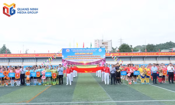 Khai mạc Giải bóng đá nữ Đại hội Thể dục Thể thao TKV lần thứ III