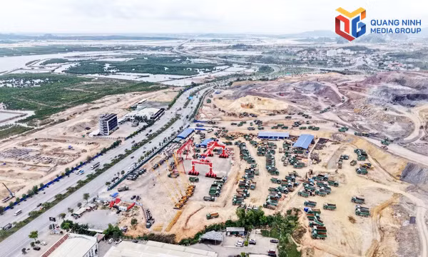 Đại công trường Quảng Ninh
