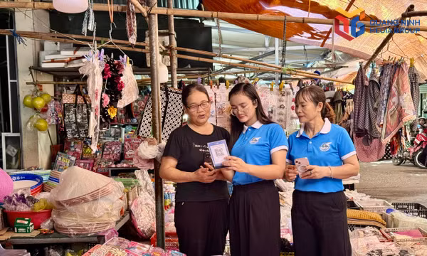 Đổi mới phương thức hoạt động để gần dân
